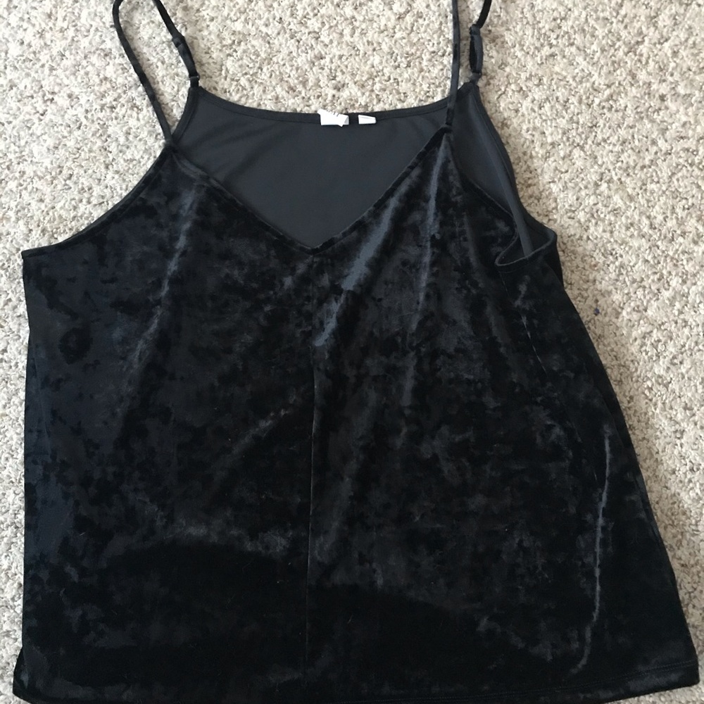 Gap Crushed Velvet Black tank
